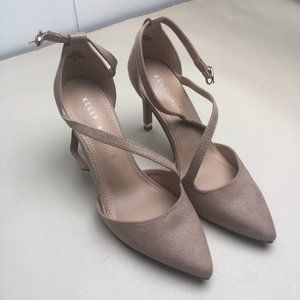 Kelly & Kate Beige Suede Heels- Size 6